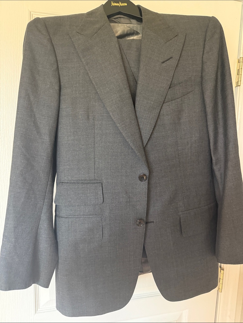 Tom Ford Men's Charcoal Gray Two-Button 3- Piece Suit Set 48R